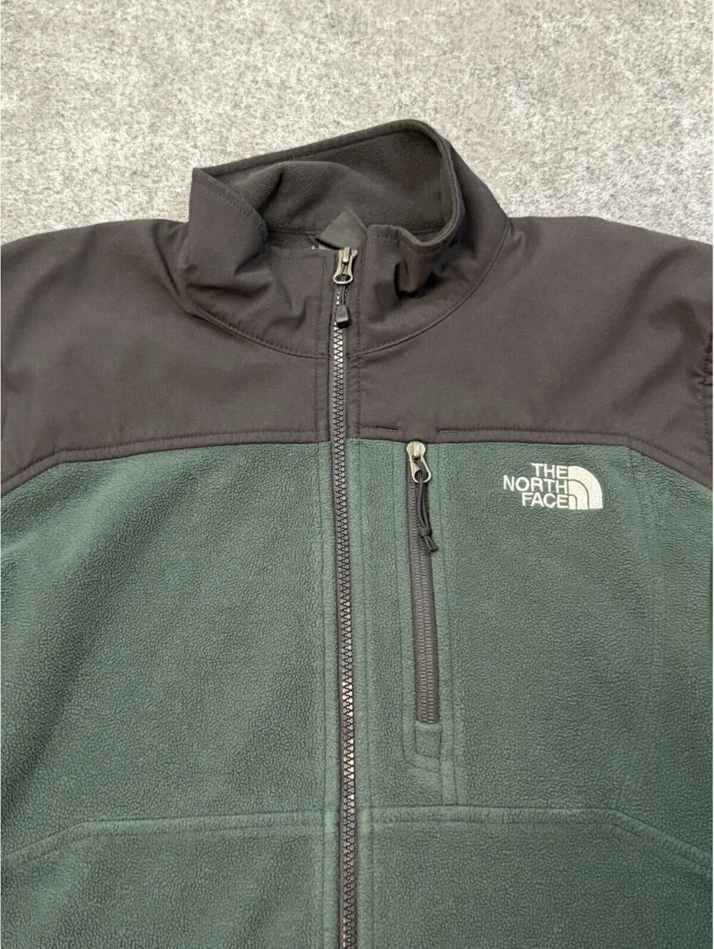 North Face Men’s Windstopper Fleece Soft Shell Jacket Medium Green Black
